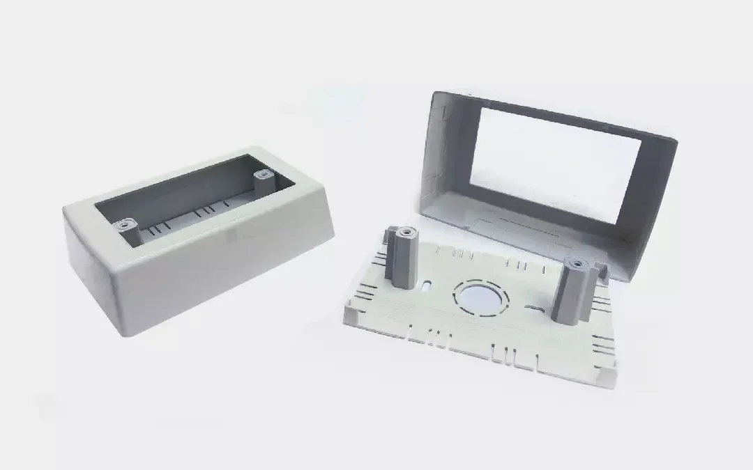 Caja plástica de mecanismos